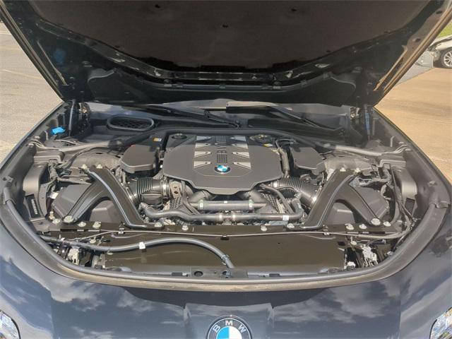 new 2025 BMW 760 car, priced at $148,255