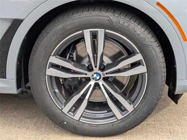 new 2026 BMW X7 car, priced at $98,775