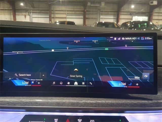 new 2025 BMW 760 car, priced at $129,400
