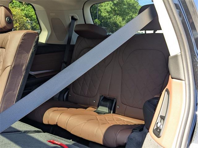 new 2026 BMW X7 car, priced at $95,330
