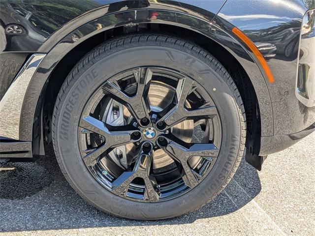 new 2026 BMW X7 car, priced at $95,330