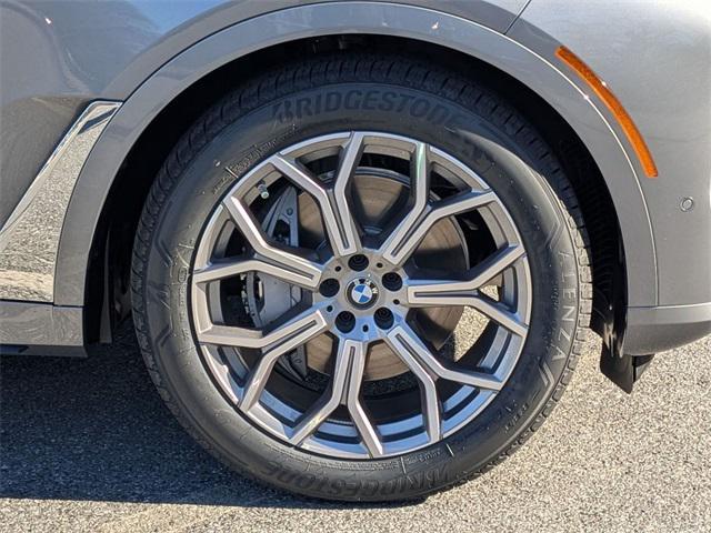 new 2026 BMW X7 car, priced at $94,930
