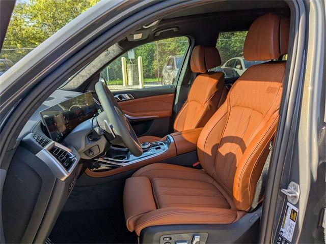 new 2026 BMW X7 car, priced at $123,525