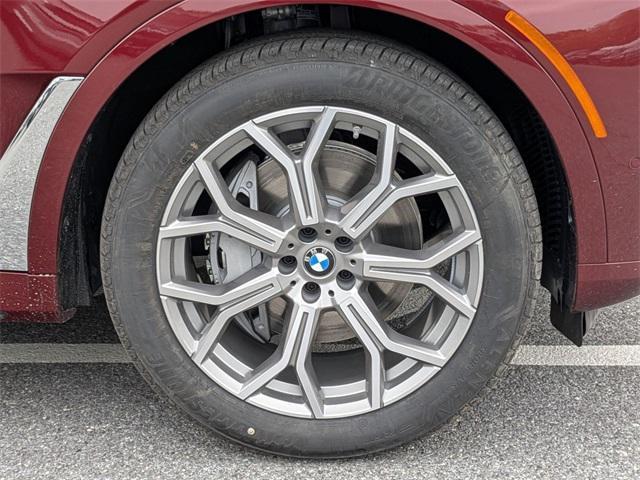 new 2026 BMW X7 car, priced at $94,275