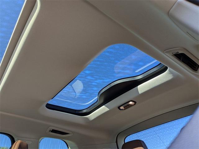 new 2026 BMW X7 car, priced at $95,380