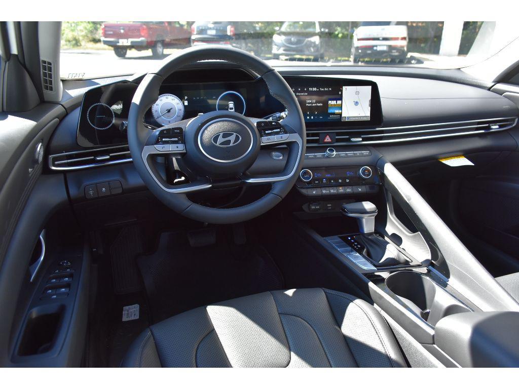 new 2025 Hyundai Elantra car, priced at $29,160