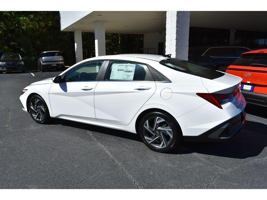 new 2025 Hyundai Elantra car, priced at $29,160