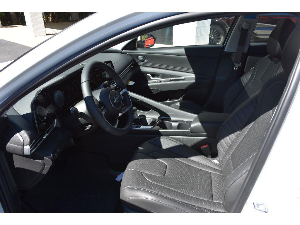 new 2025 Hyundai Elantra car, priced at $29,160