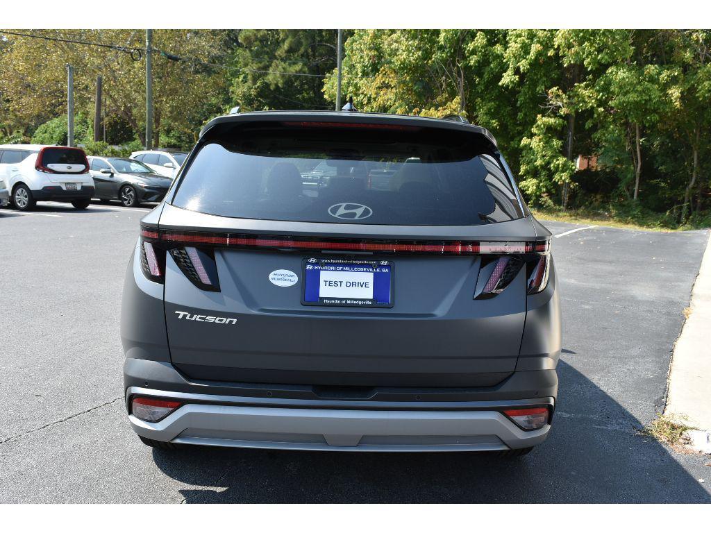 new 2025 Hyundai Tucson car, priced at $40,155