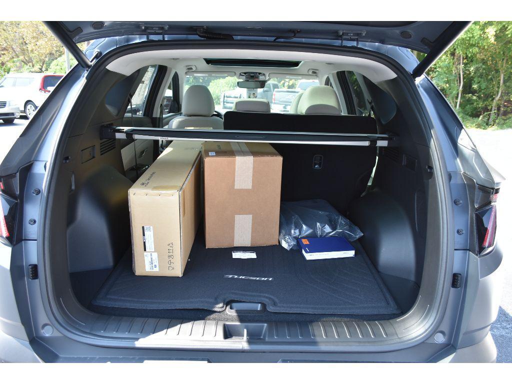 new 2025 Hyundai Tucson car, priced at $40,155