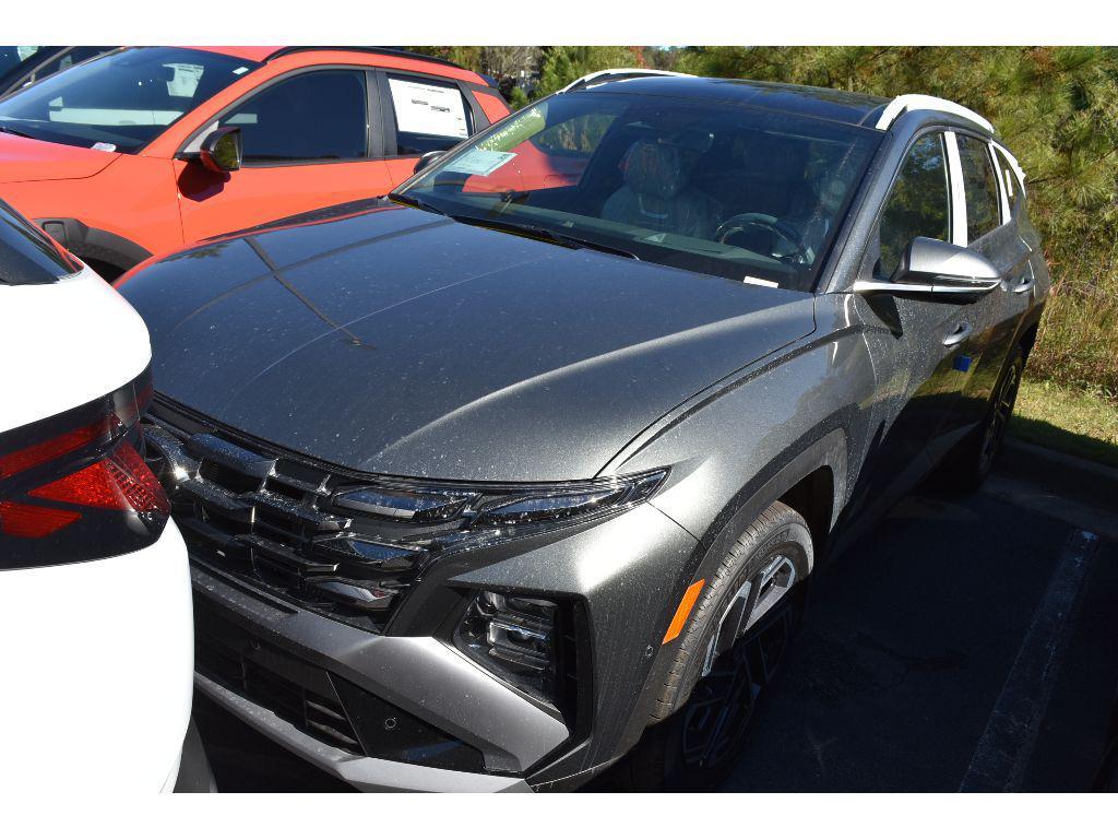 new 2026 Hyundai TUCSON Hybrid car, priced at $44,560