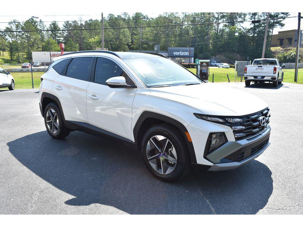 new 2025 Hyundai TUCSON Hybrid car, priced at $38,112