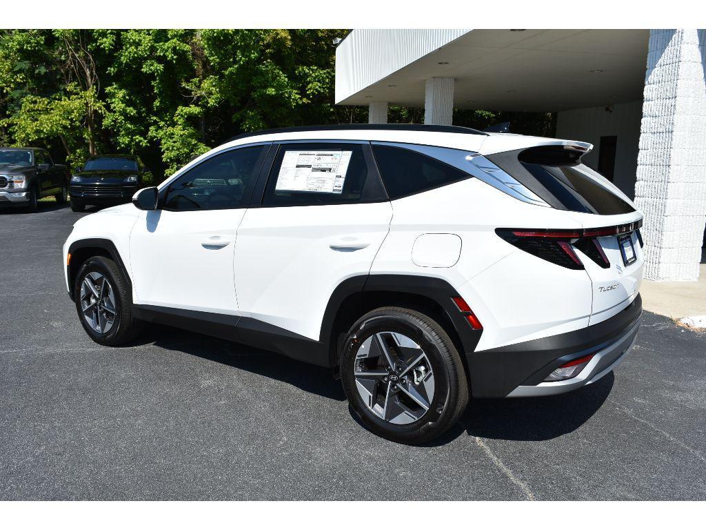 new 2025 Hyundai TUCSON Hybrid car, priced at $38,112