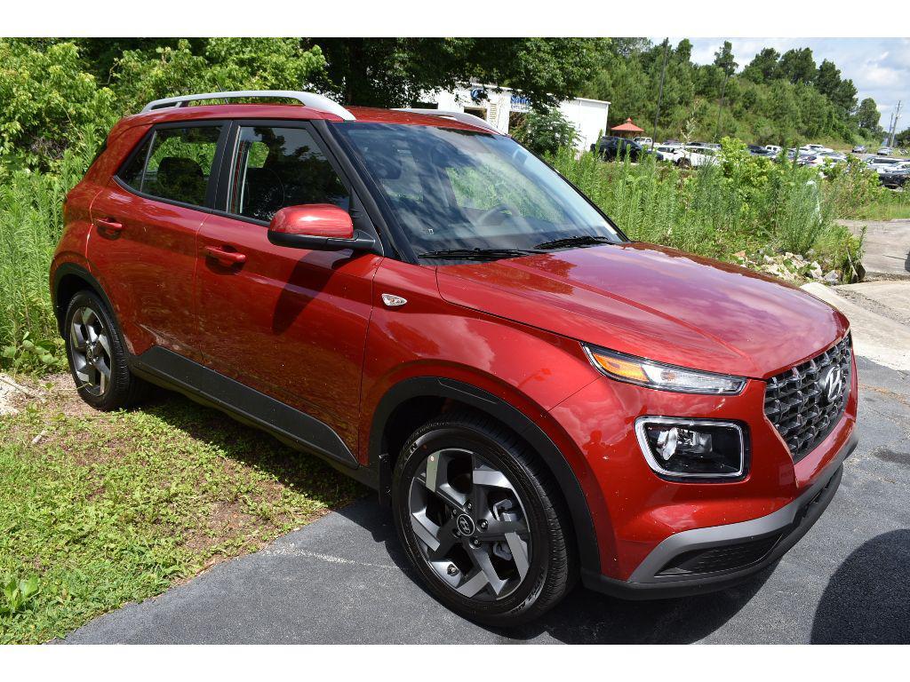new 2025 Hyundai Venue car, priced at $25,576