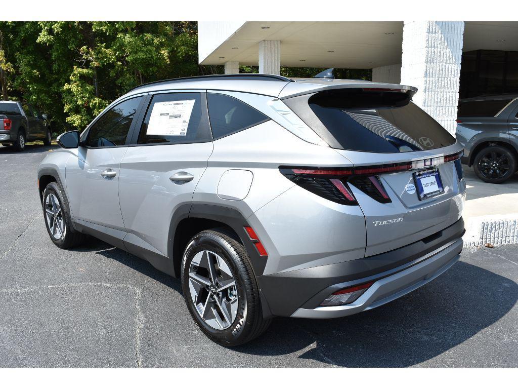 new 2025 Hyundai TUCSON Hybrid car, priced at $38,120