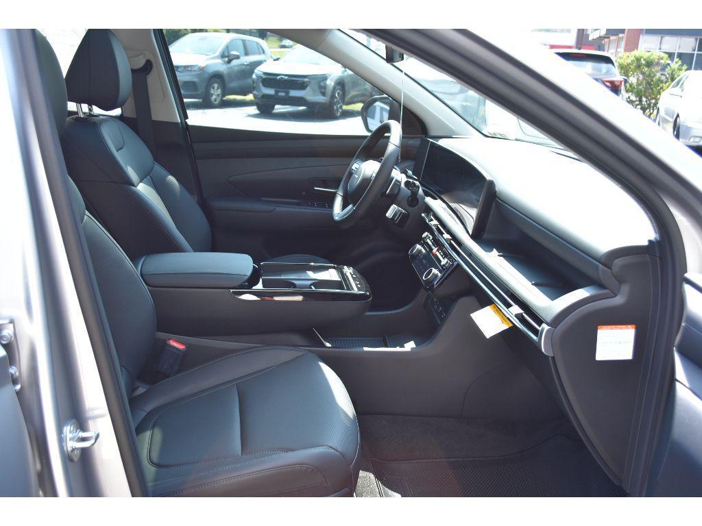 new 2025 Hyundai TUCSON Hybrid car, priced at $38,120