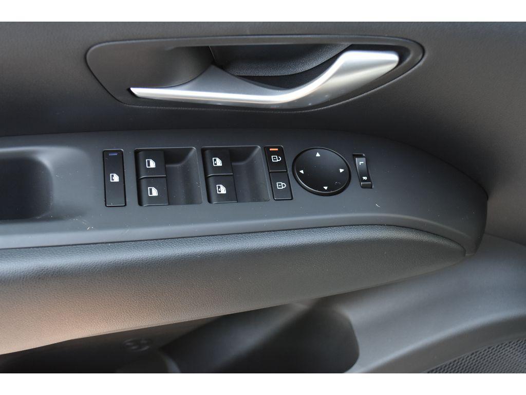 new 2025 Hyundai TUCSON Hybrid car, priced at $38,120