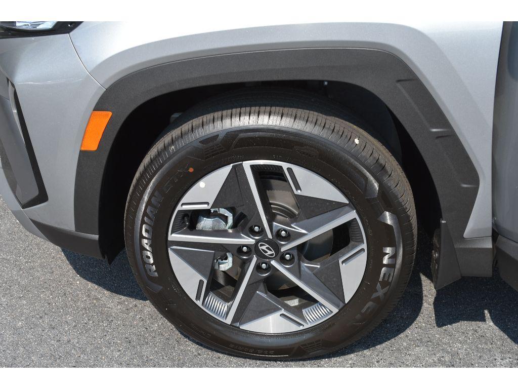 new 2025 Hyundai TUCSON Hybrid car, priced at $38,120