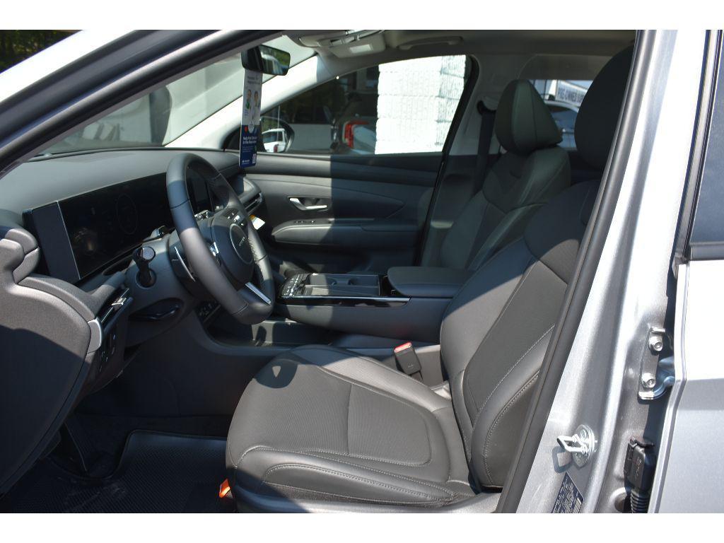 new 2025 Hyundai TUCSON Hybrid car, priced at $38,120