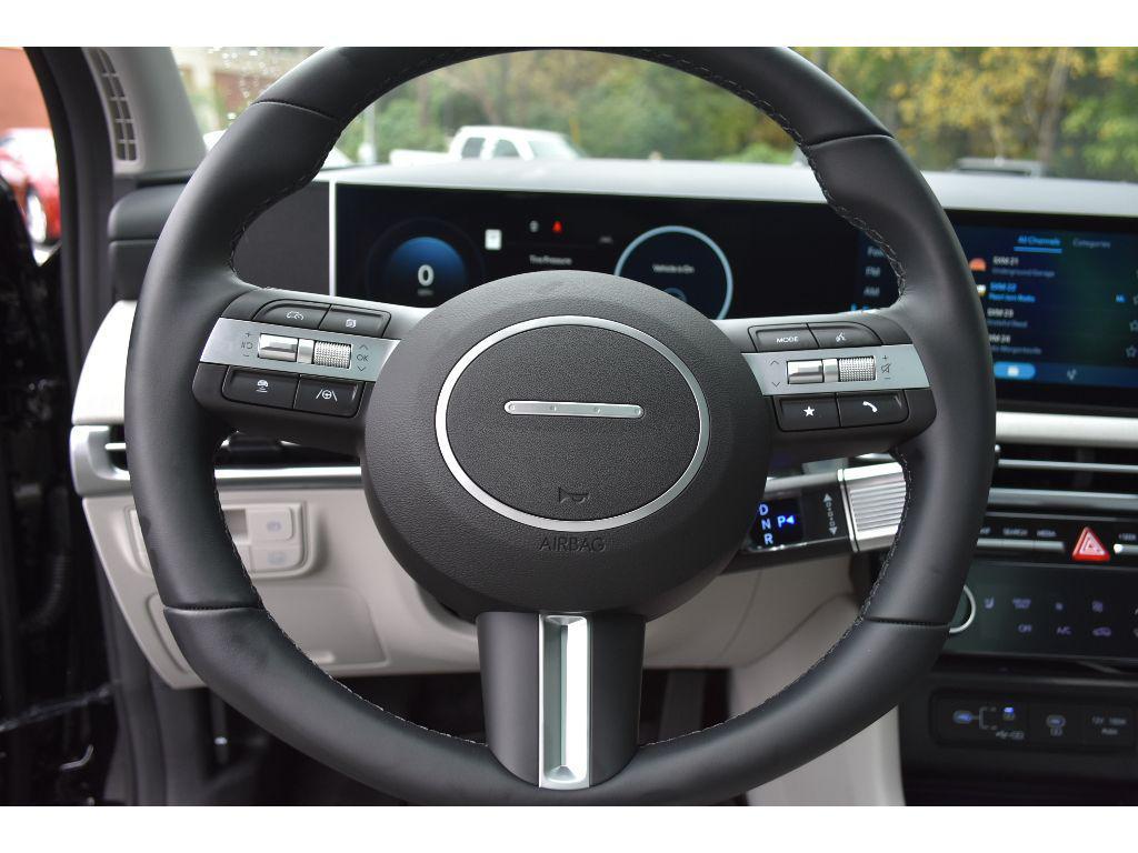 new 2025 Hyundai TUCSON Hybrid car, priced at $37,780