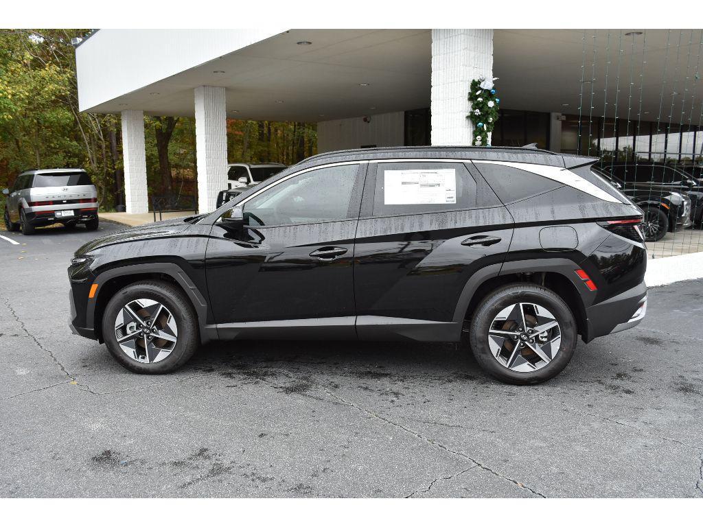 new 2025 Hyundai TUCSON Hybrid car, priced at $37,780