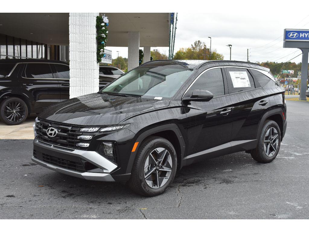new 2025 Hyundai TUCSON Hybrid car, priced at $37,780
