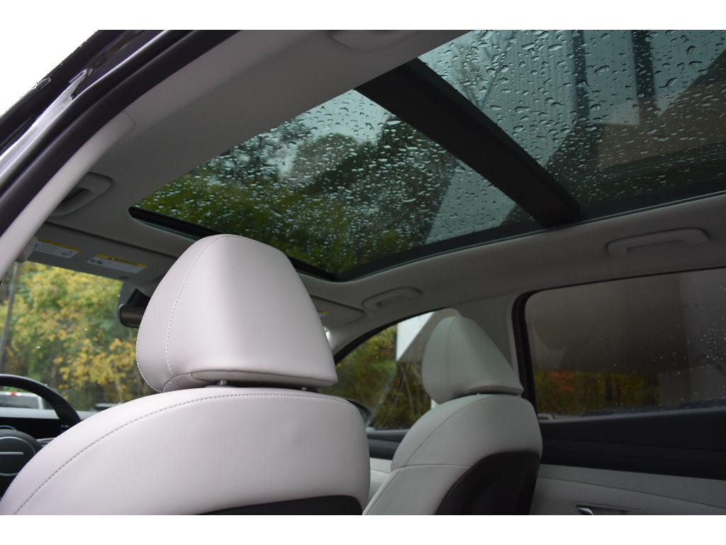 new 2025 Hyundai TUCSON Hybrid car, priced at $37,780