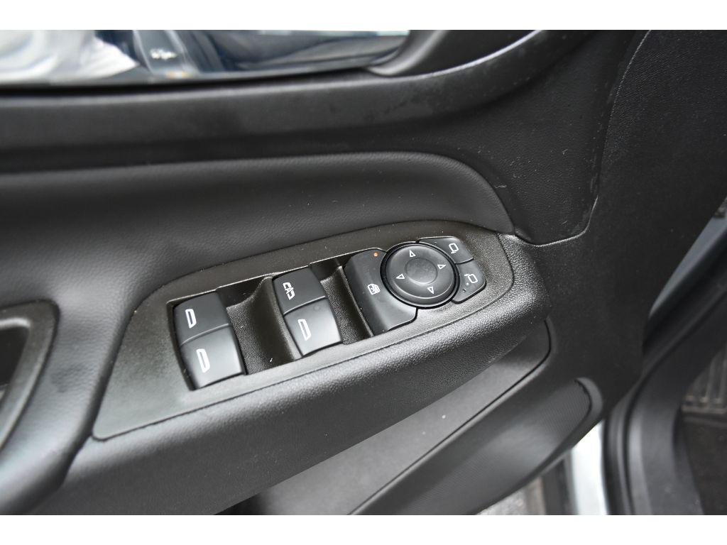 used 2023 Chevrolet Equinox car, priced at $19,692