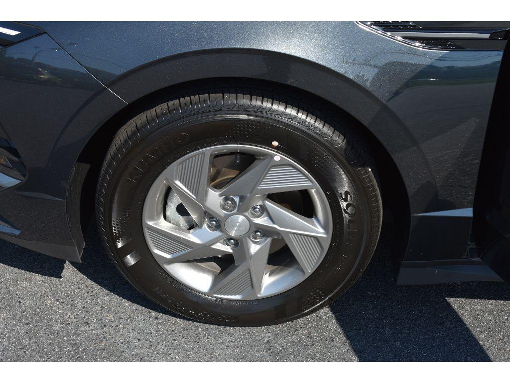 new 2025 Hyundai Sonata car, priced at $27,561