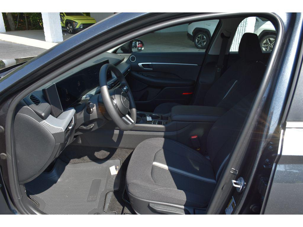 new 2025 Hyundai Sonata car, priced at $27,561