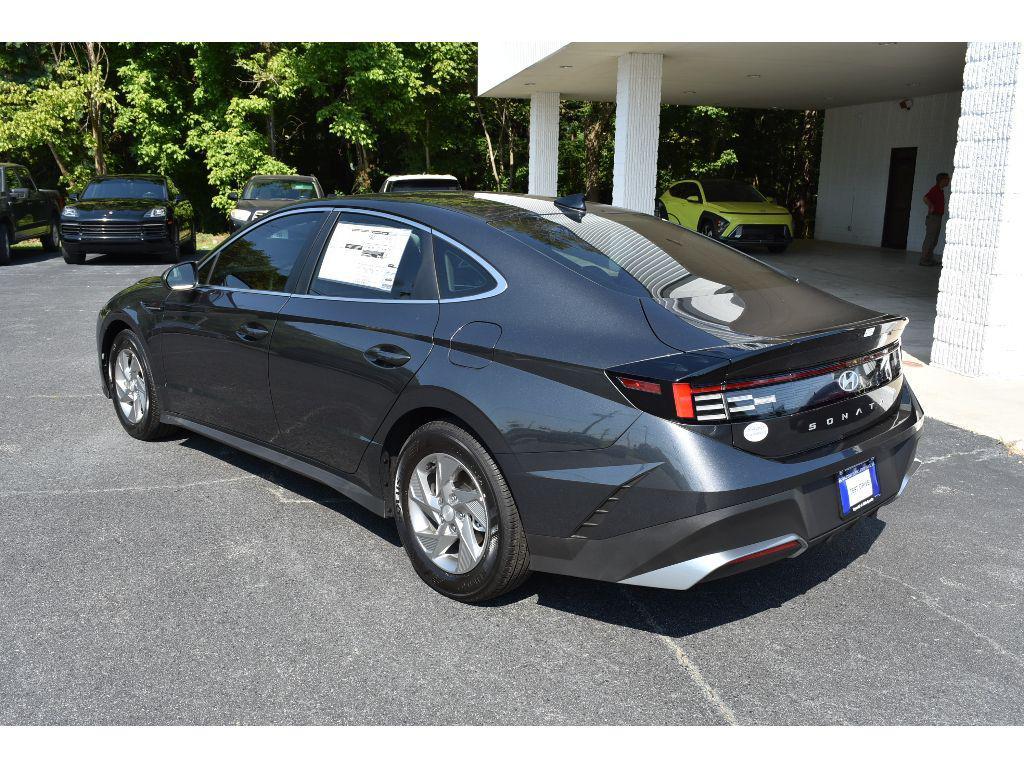 new 2025 Hyundai Sonata car, priced at $27,561