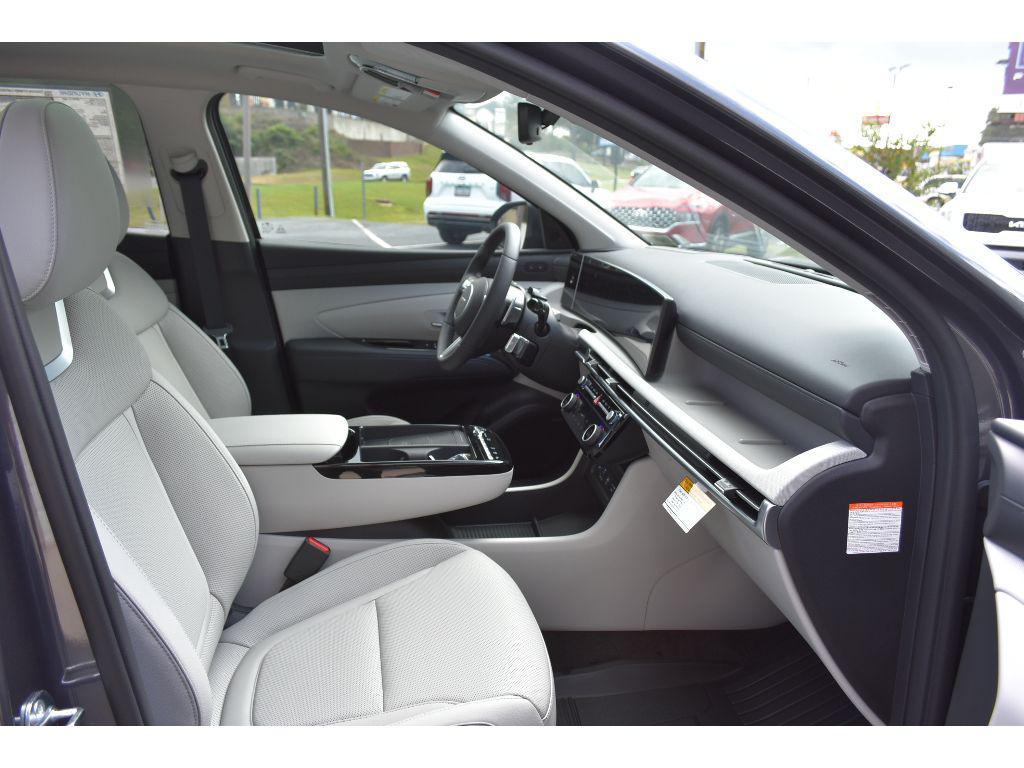 new 2025 Hyundai TUCSON Hybrid car, priced at $42,262