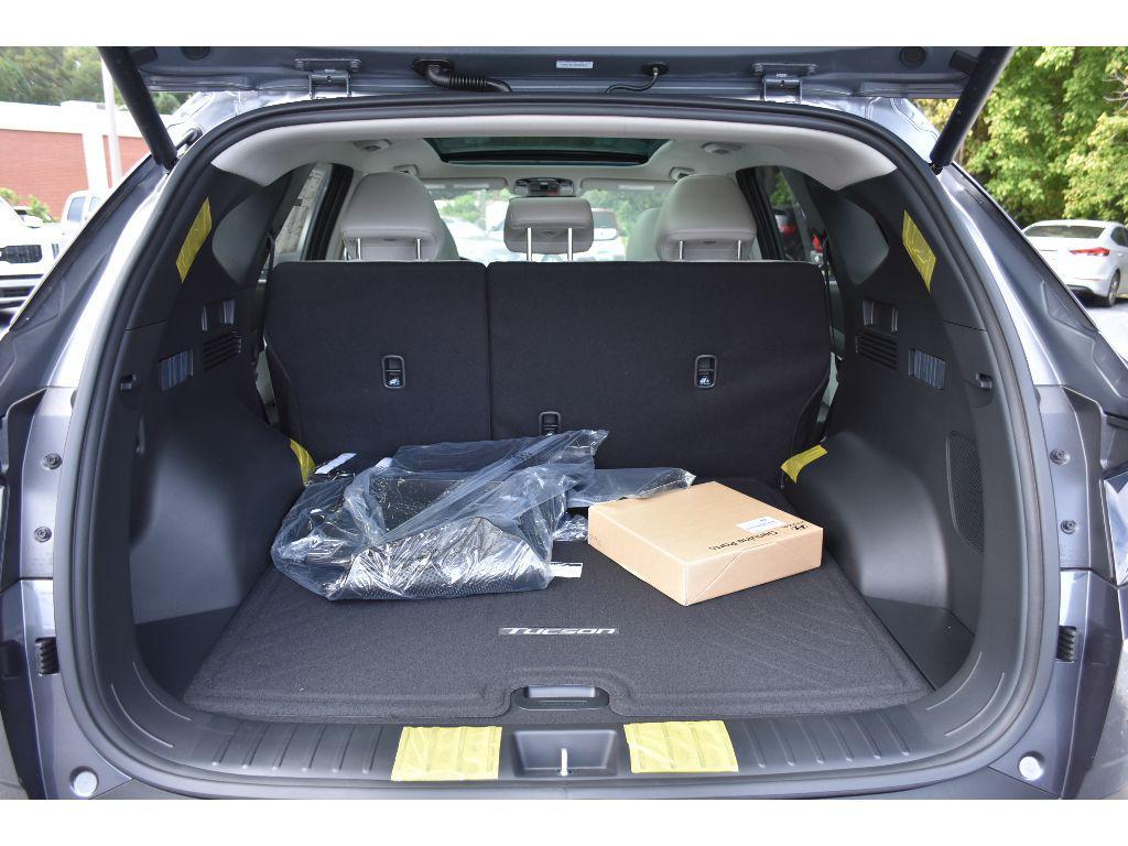 new 2025 Hyundai TUCSON Hybrid car, priced at $42,262