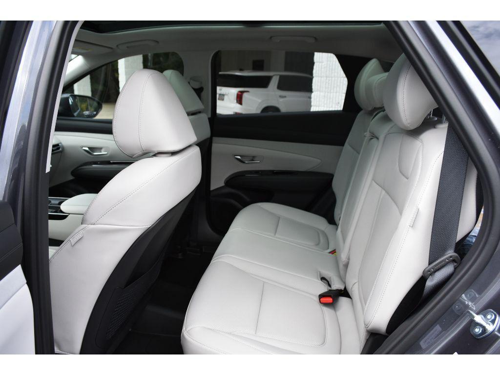 new 2025 Hyundai TUCSON Hybrid car, priced at $42,262