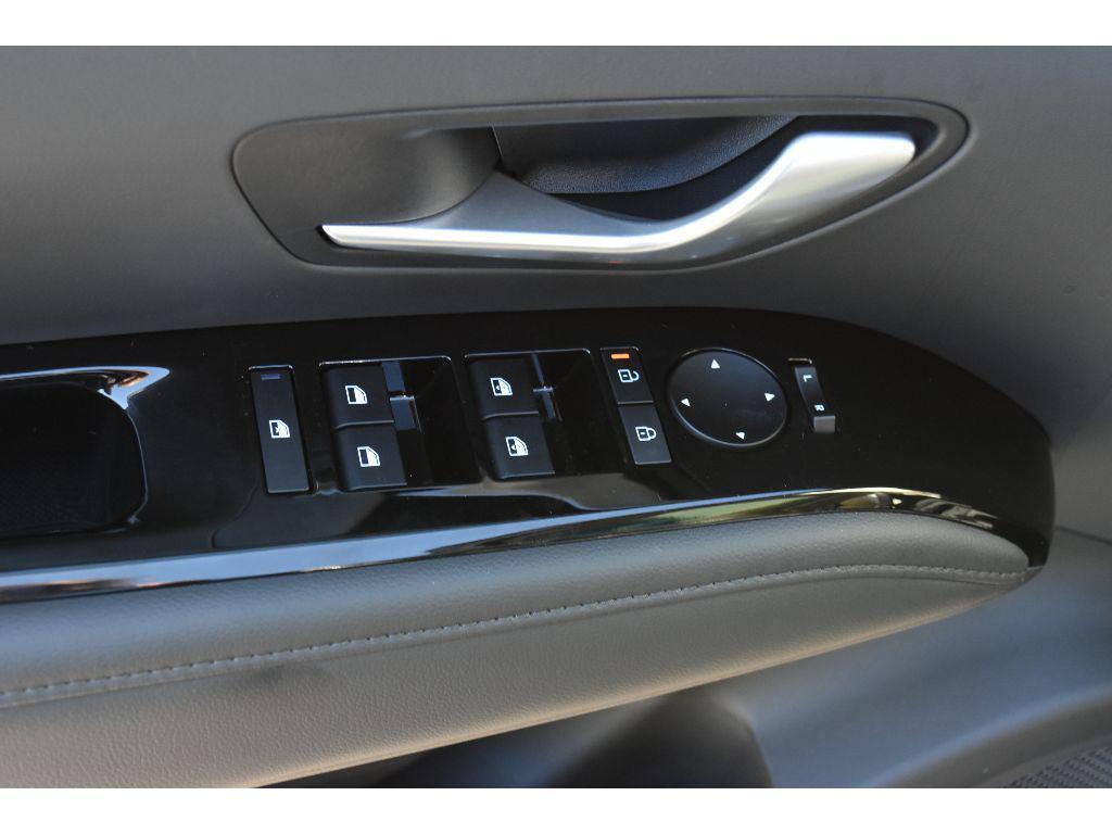 new 2025 Hyundai TUCSON Hybrid car, priced at $42,292