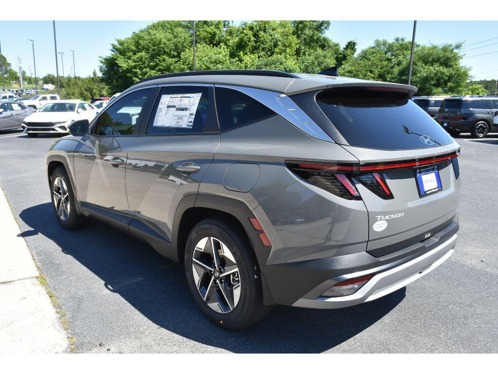 new 2025 Hyundai Tucson car, priced at $34,296