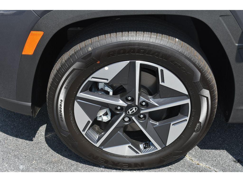 new 2025 Hyundai TUCSON Hybrid car, priced at $37,757