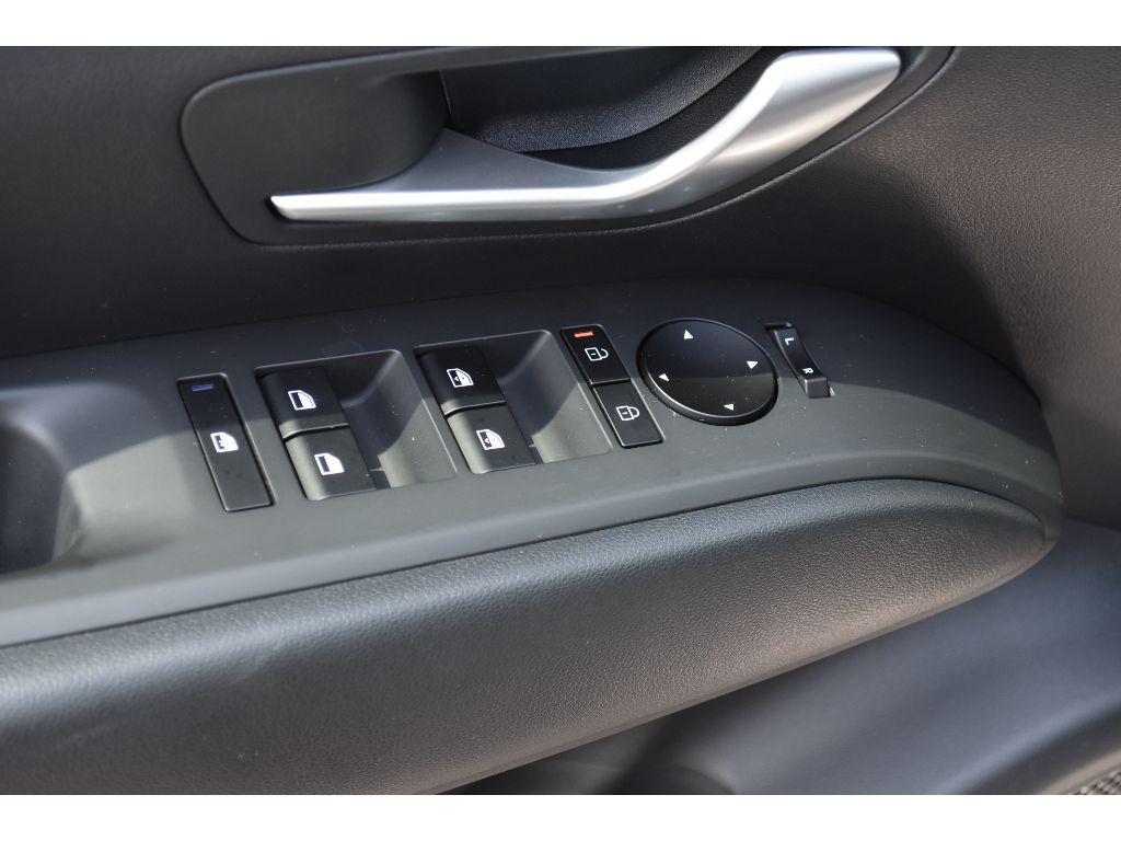 new 2025 Hyundai TUCSON Hybrid car, priced at $37,757