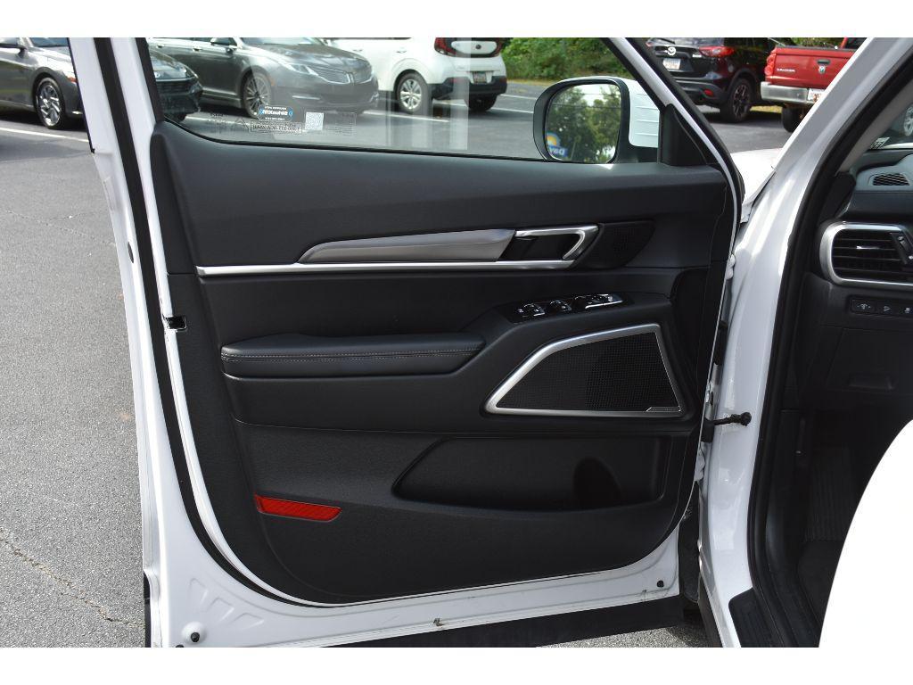 used 2024 Kia Telluride car, priced at $33,456