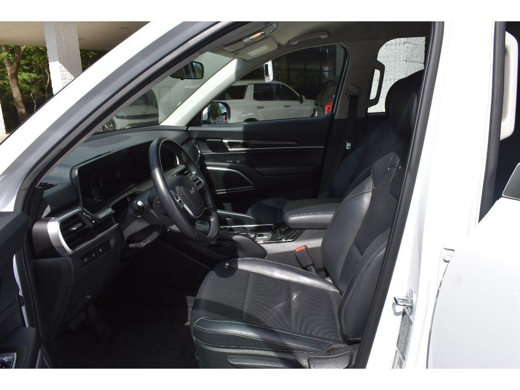 used 2024 Kia Telluride car, priced at $33,456