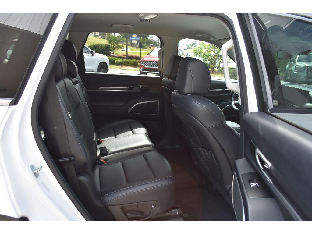 used 2024 Kia Telluride car, priced at $33,456