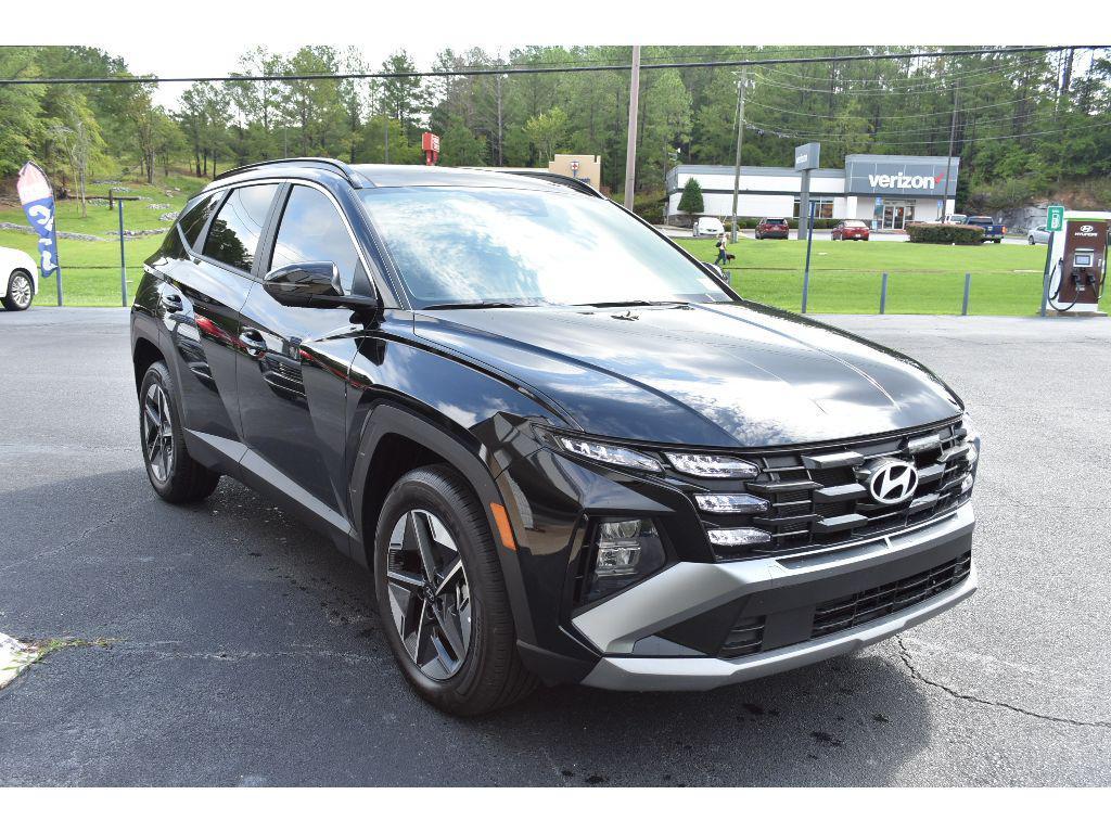 new 2025 Hyundai TUCSON Hybrid car, priced at $37,642