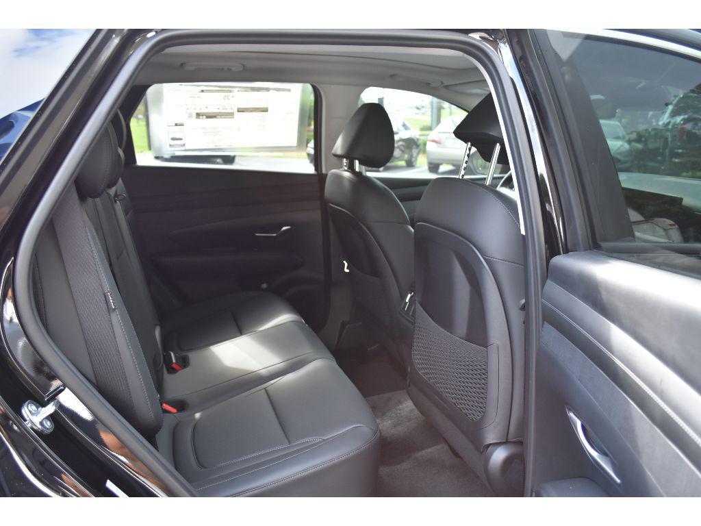 new 2025 Hyundai TUCSON Hybrid car, priced at $37,642