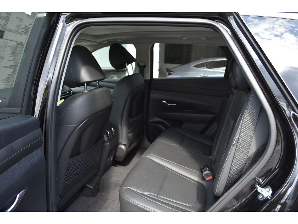 new 2025 Hyundai TUCSON Hybrid car, priced at $37,642