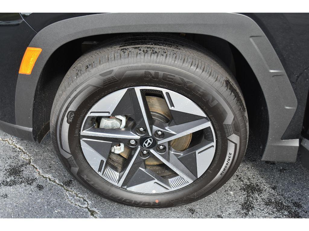 new 2025 Hyundai TUCSON Hybrid car, priced at $37,642