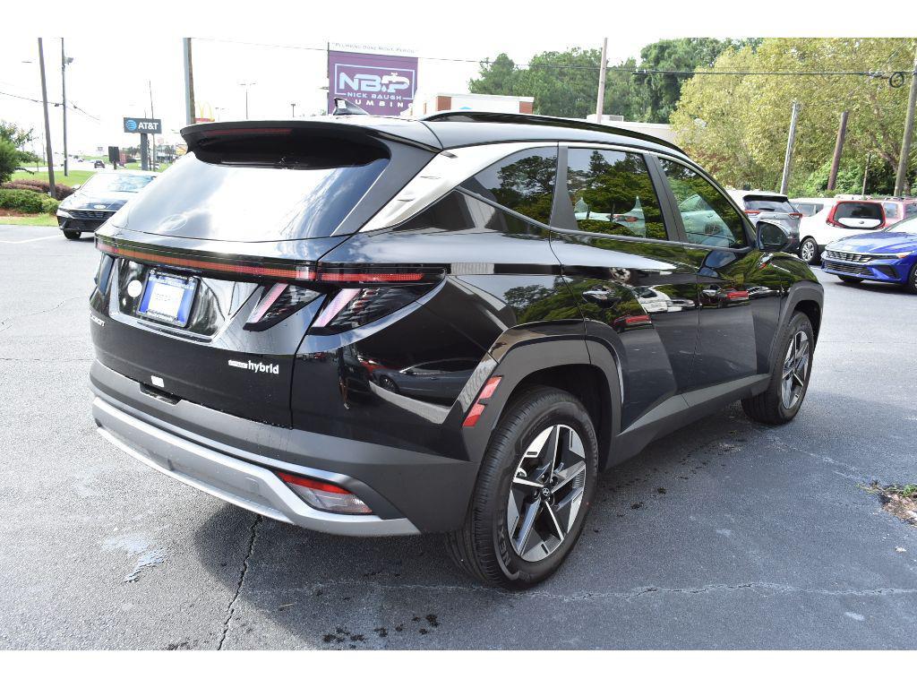 new 2025 Hyundai TUCSON Hybrid car, priced at $37,642