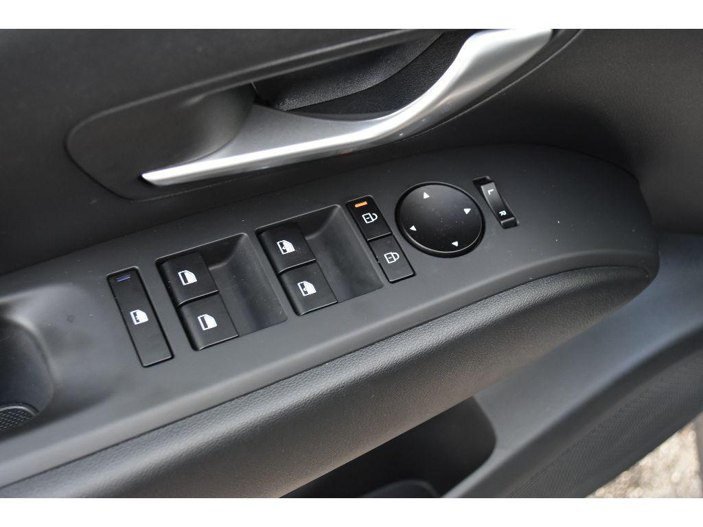 new 2025 Hyundai TUCSON Hybrid car, priced at $37,642