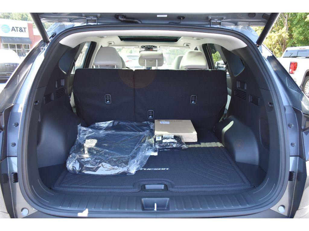 new 2025 Hyundai TUCSON Hybrid car, priced at $42,262