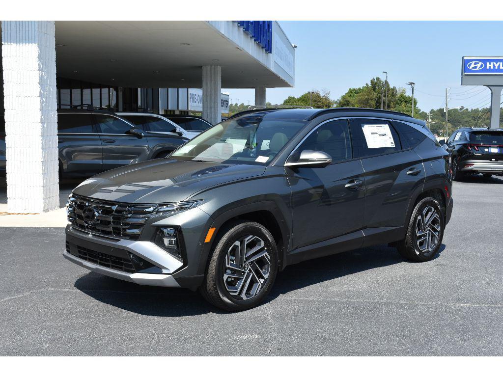 new 2025 Hyundai TUCSON Hybrid car, priced at $42,262