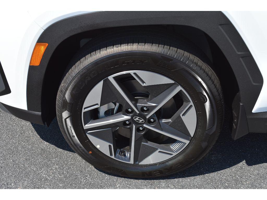 new 2025 Hyundai TUCSON Hybrid car, priced at $38,214